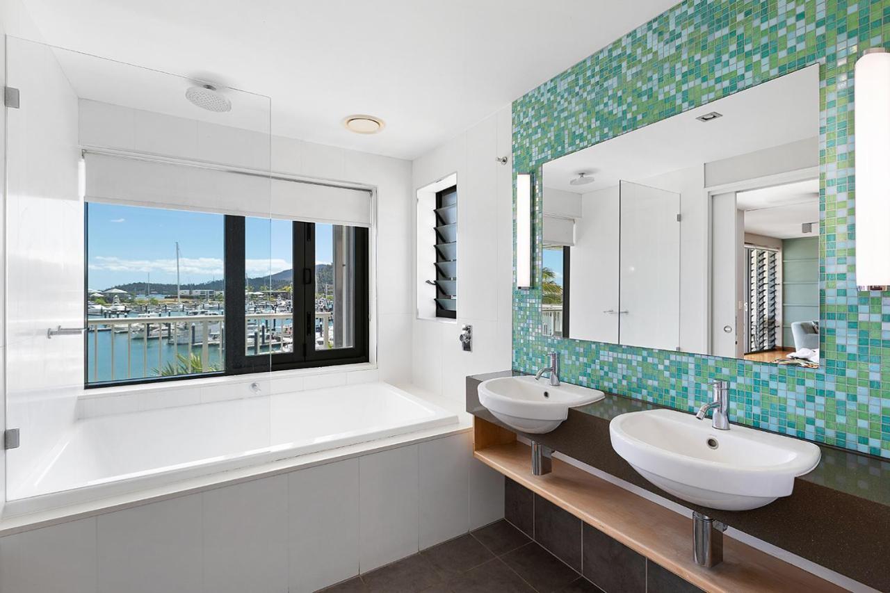 The Boathouse Apartments Airlie Beach Exterior photo