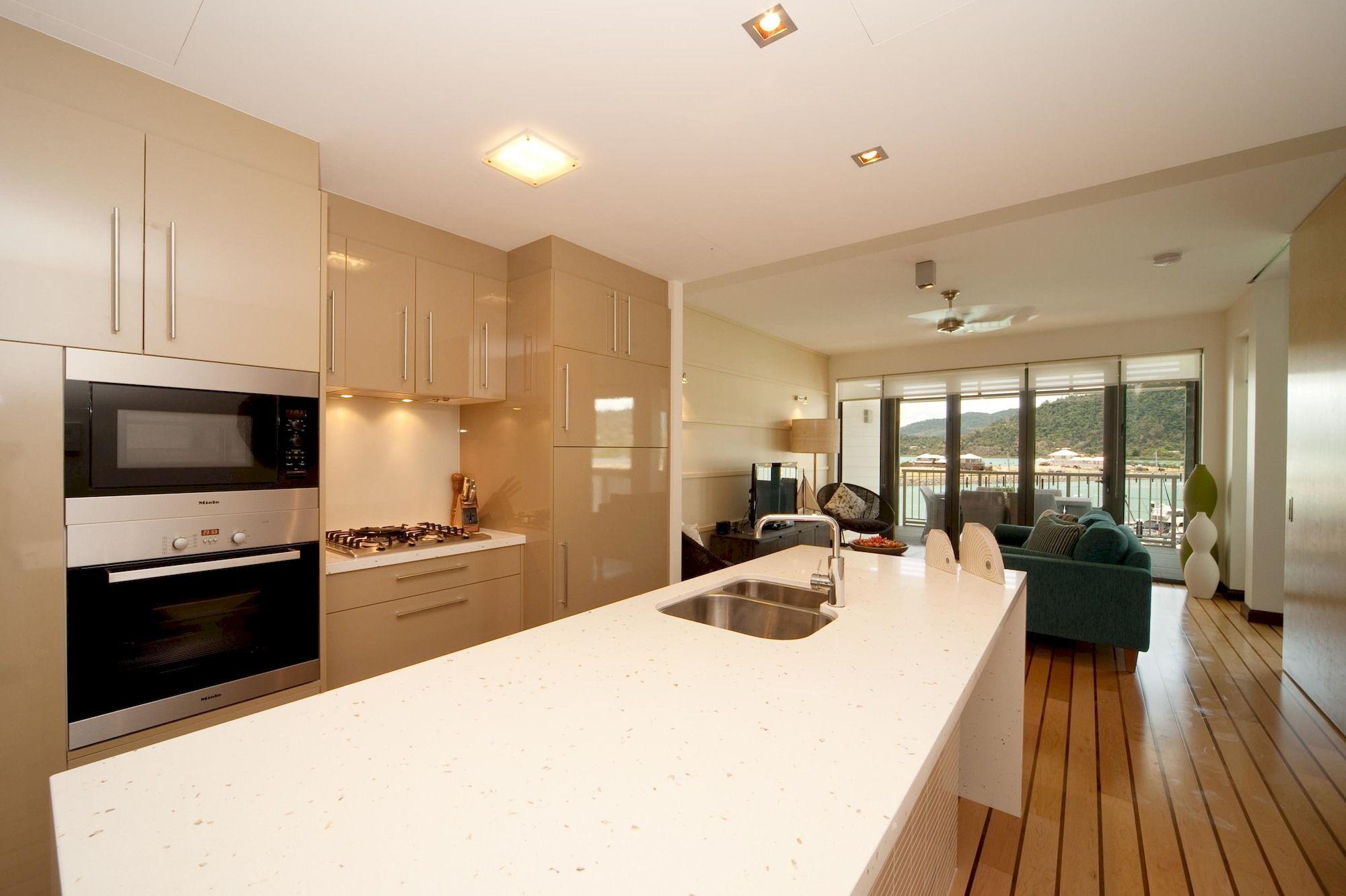 The Boathouse Apartments Airlie Beach Exterior photo